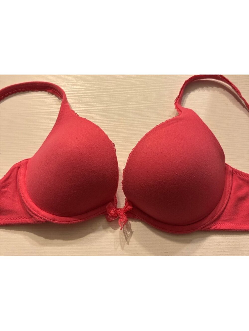 Victoria’s Secret body by Victoria push up bra size 32 C